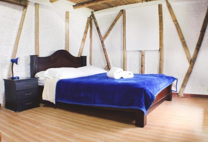 هتل Eco Lodge La Juanita