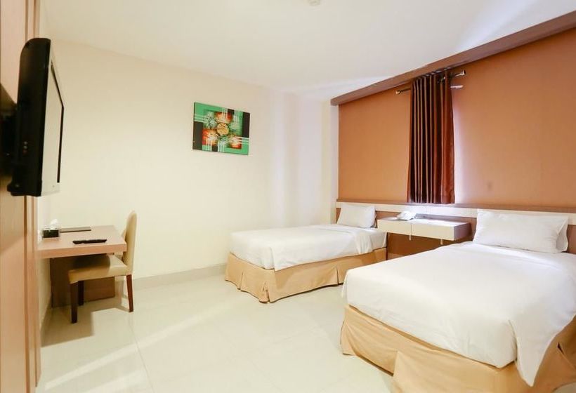 هتل Collection O 1279  Grand Celino Makassar