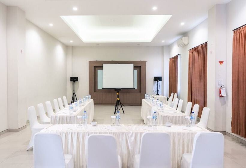 فندق Midtown Xpress Sampit Kalimantan Tengah