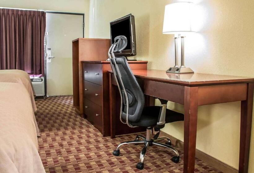 هتل Quality Inn