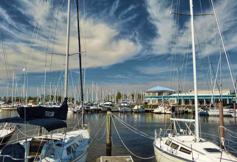 هتل Sand Castle Village