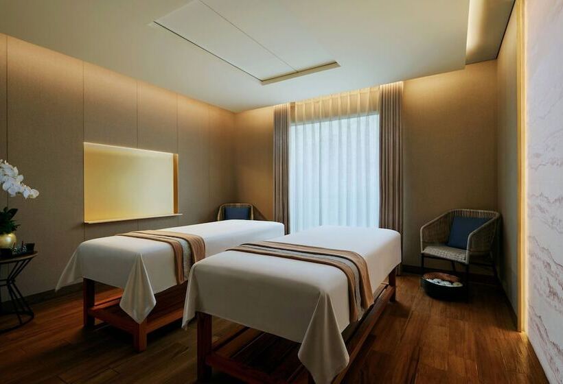 هتل Sheraton Grand Jakarta Gandaria City