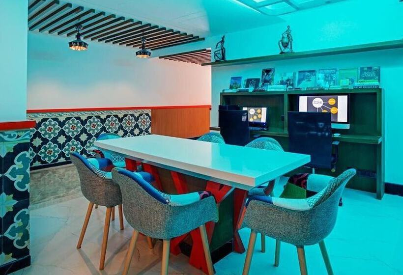 בית מלון כפרי Zone By The Park, Orr, Chennai