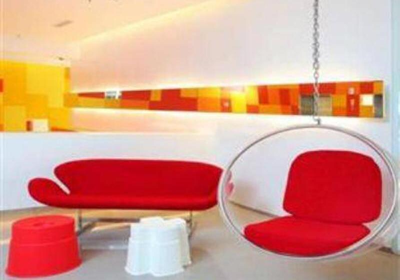 هتل Zuri Express Lippo Cikarang