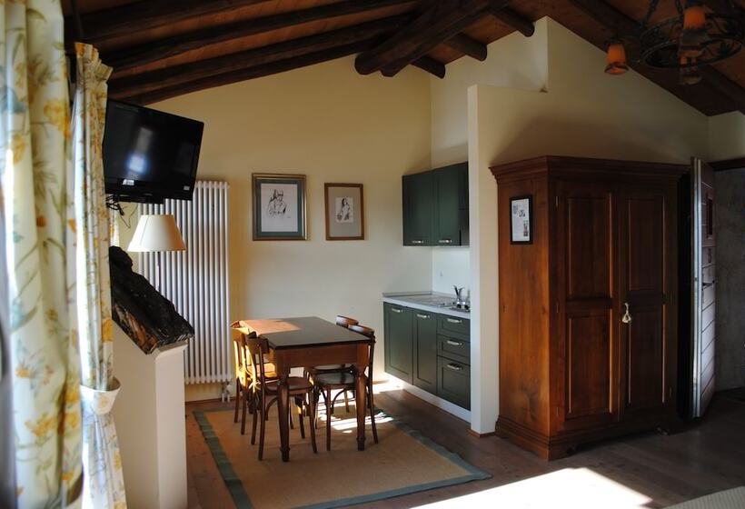 مبيت وإفطار Wine & Art Relais Vallombrosa