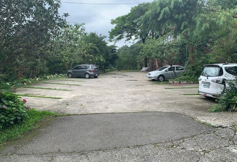 تختخواب و صبحانه Shanlin Songjing Leisure Farm