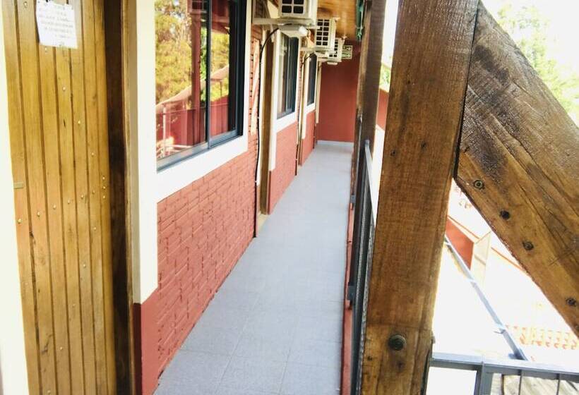 مسافرخانه Residencial Amaru