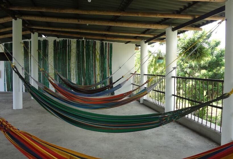 هتل Hostal Luz De Luna & Spa