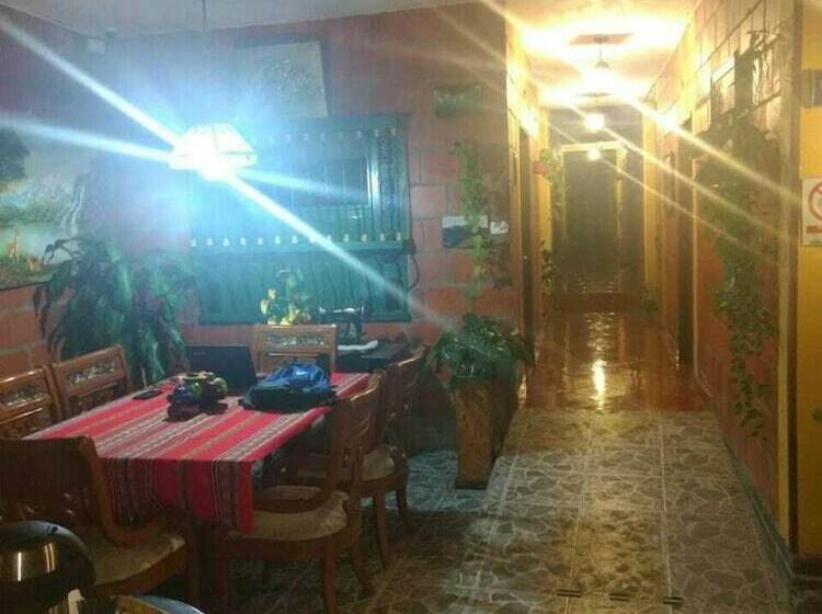 هتل Hosteria Los Cristales