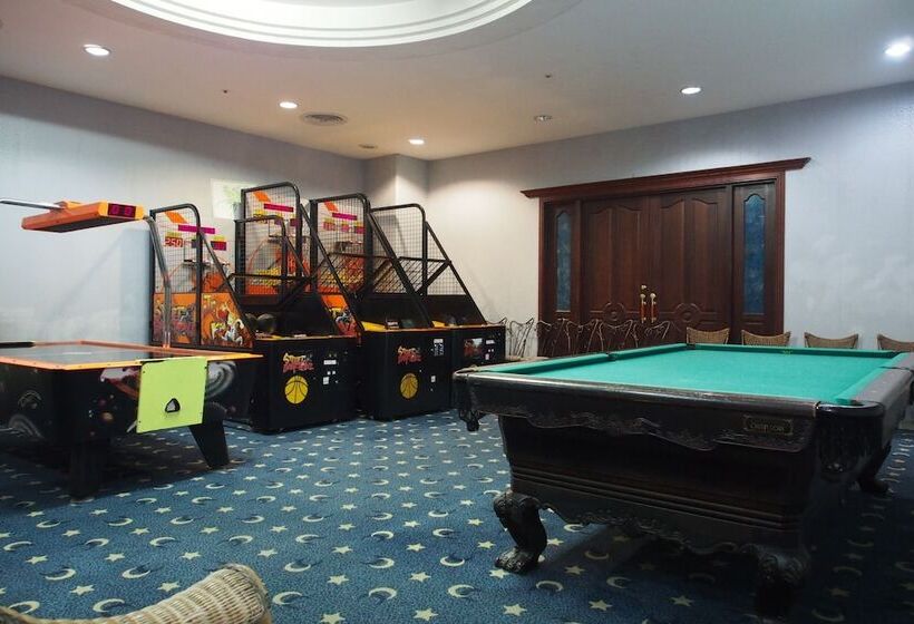 هتل Life Leisure Resort