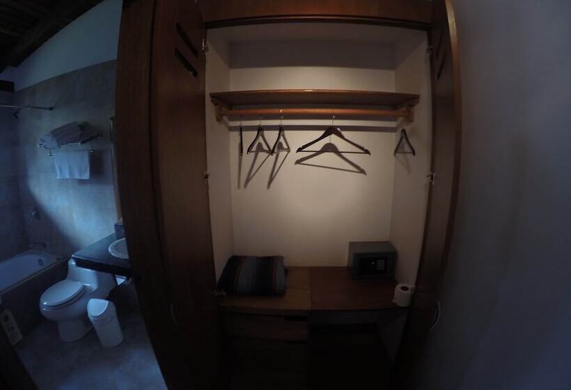 هتل Ulbilla Hostería