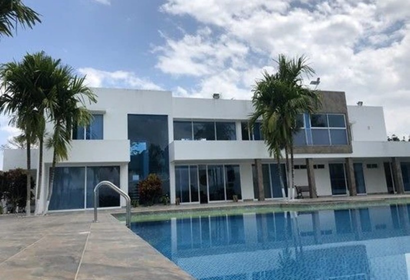 هتل Waja San Alejo