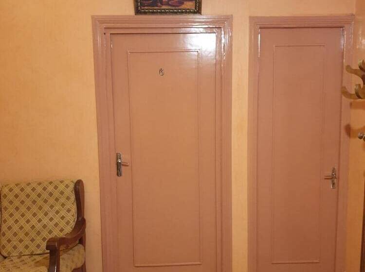 Hôtel Ouaouizerth   Hostel