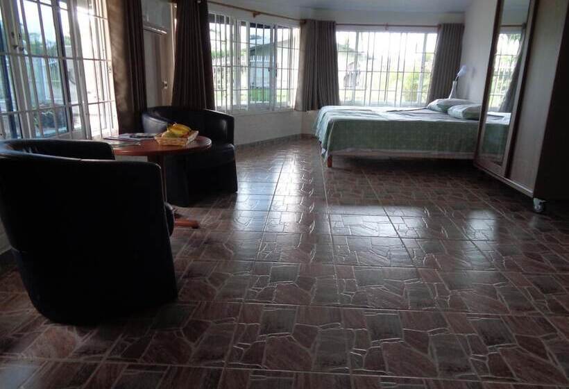 پانسیون Guesthouse La Ressource