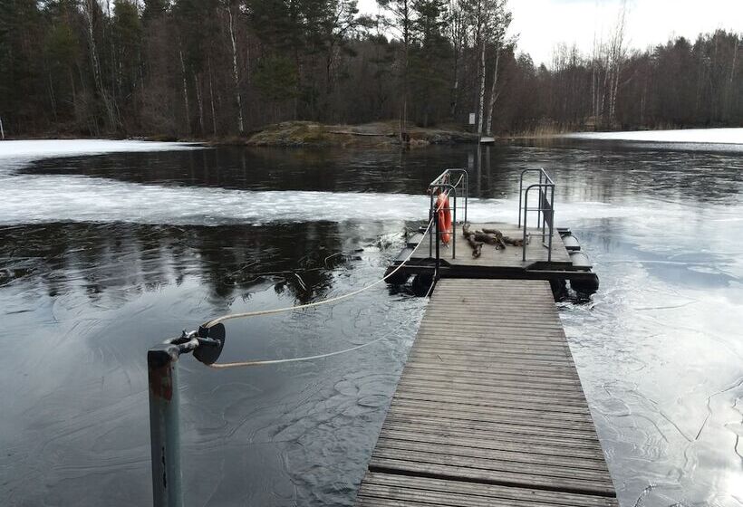فندق صغير Herajärven Retkeilykeskus   Kiviniemi