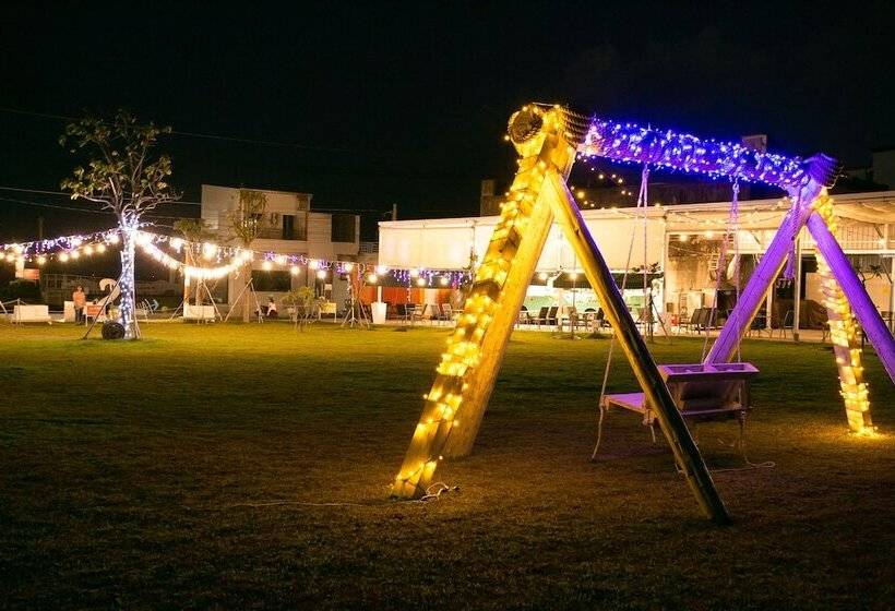 تختخواب و صبحانه Blue Sea Sunny Sea View Homestay