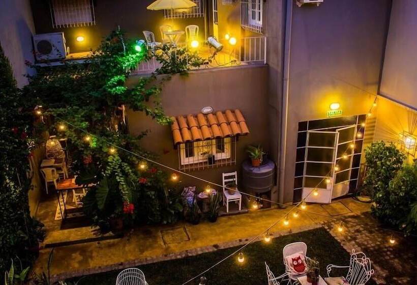 تختخواب و صبحانه Casa Citá