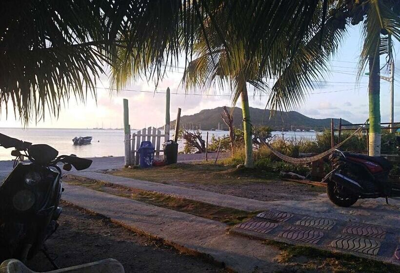 تختخواب و صبحانه Posada Valerie Home