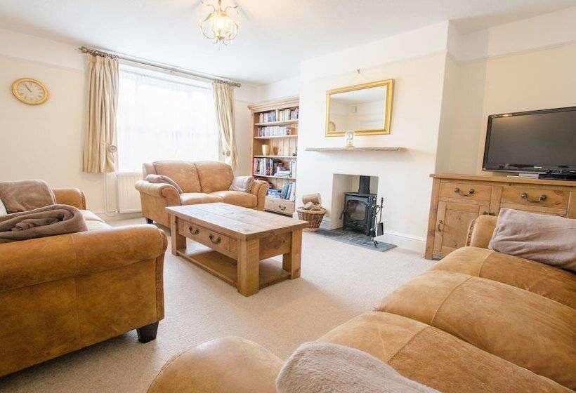 Cloudbreak Braunton 4 Bedroom, Sleeps 8, Dog Friendly
