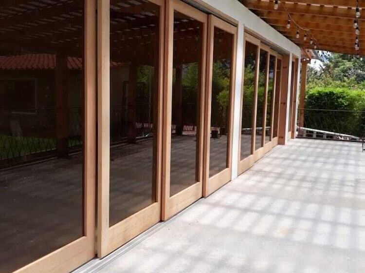 هتل Bamboo Village Place