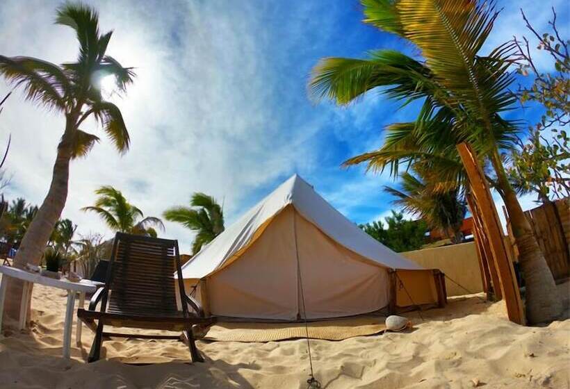 هتل Chilochill Glamping Resort
