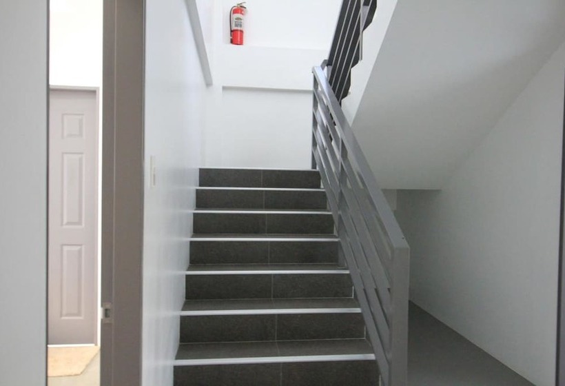 בית מלון כפרי Edello Resort & Pool Villa