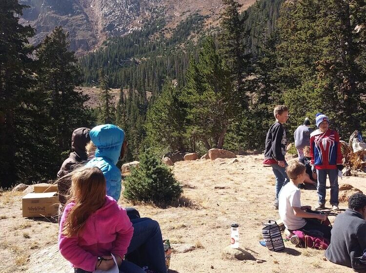 فندق Manitou Cog Lodge Inc Dba Manitou Inn