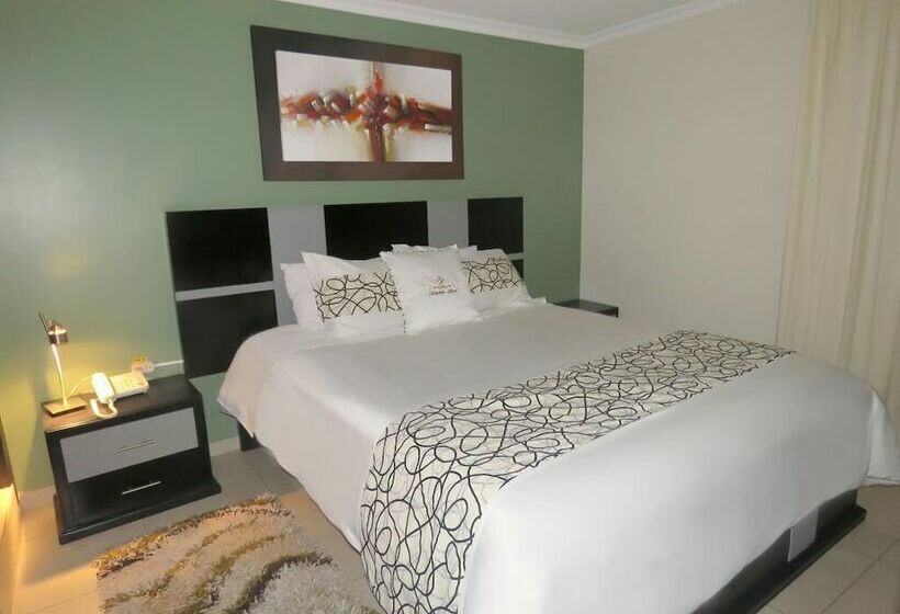 هتل Tababela Land