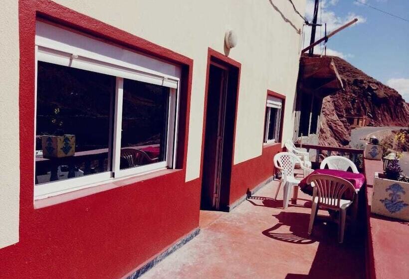 پانسیون Auberge Oued Dades