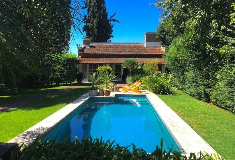 بنسيون Casa De La Visitación