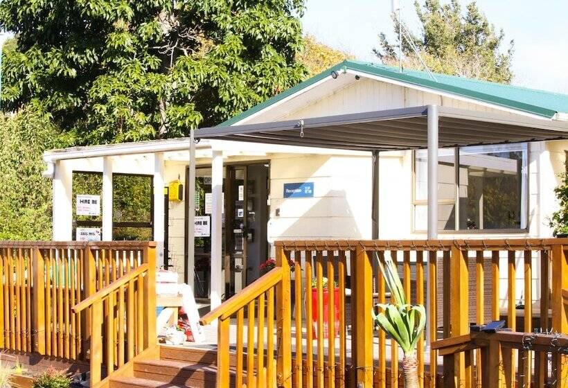 אתר נופש Orere Point Top 10 Holiday Park