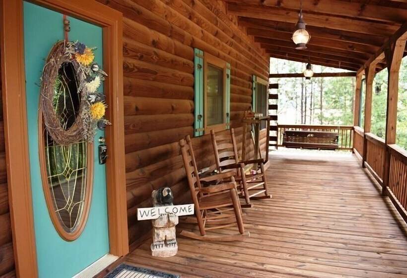 Wisteria Lodge