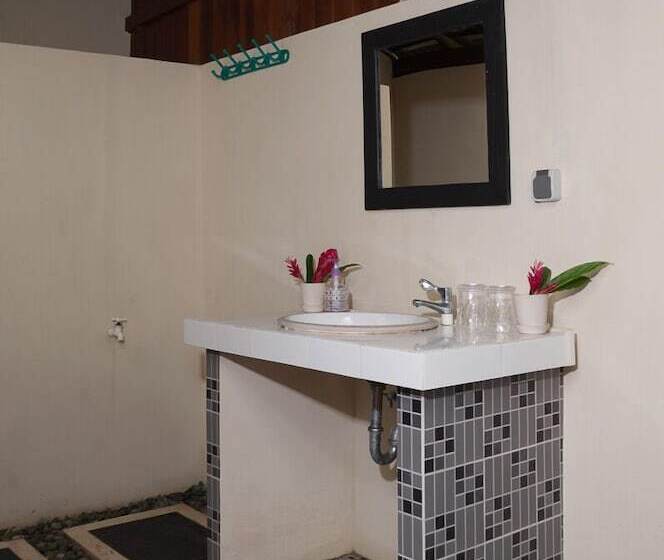 צימר Froggies Divers Bunaken