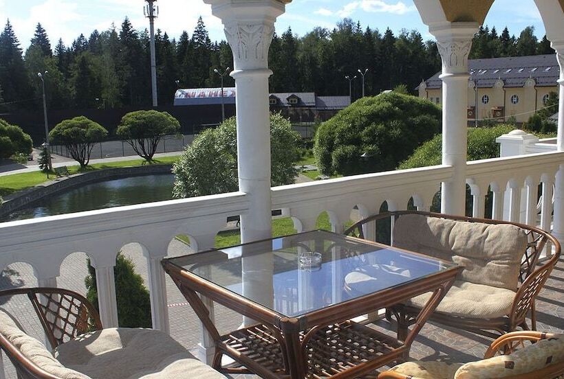 فندق فئة نجمة واحدة Golicyn Club