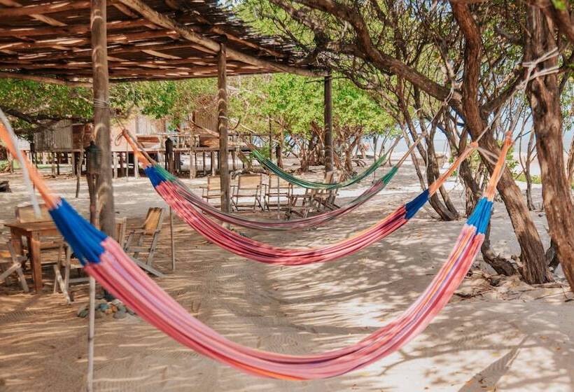 هتل Awatawaa Ecolodge