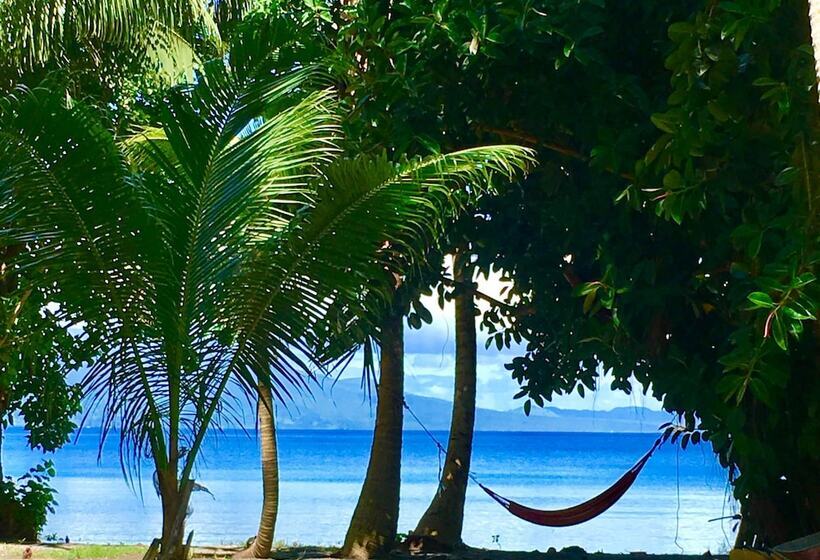 هتل Viani Bay Resort At Dive Academy Fiji