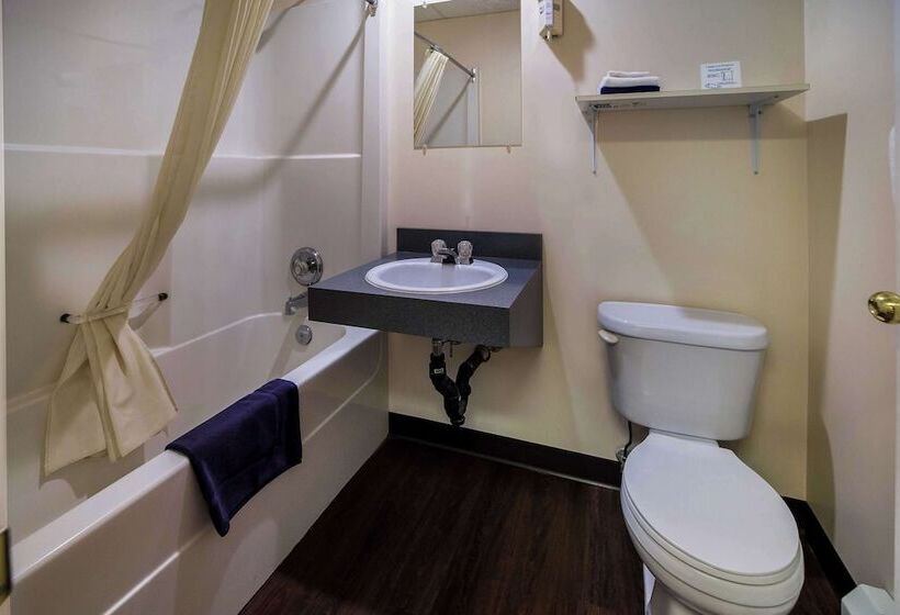 מוטל Canadas Best Value Inn Fort St. John