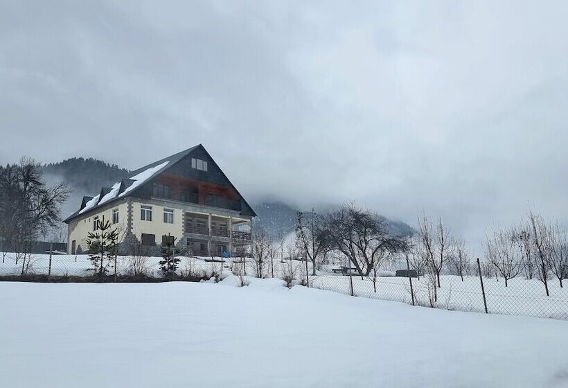 پانسیون Becho House