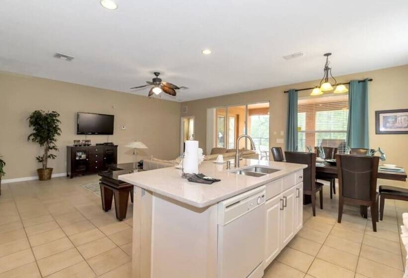 Watersong   Luxurious 5bd/4.5ba Pool Home #5wr510