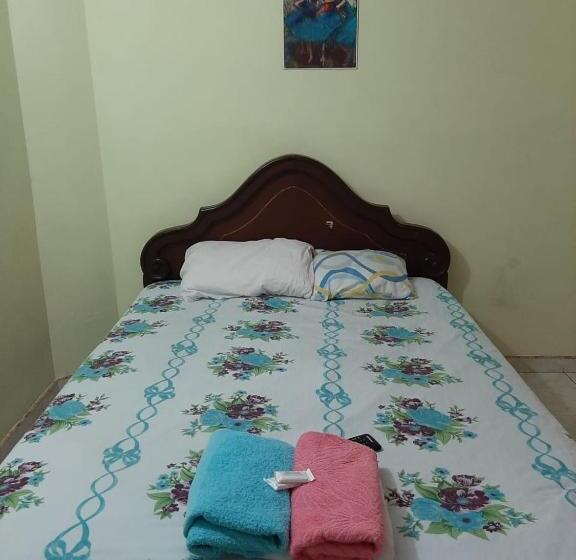 مسافرخانه Los De A Pie