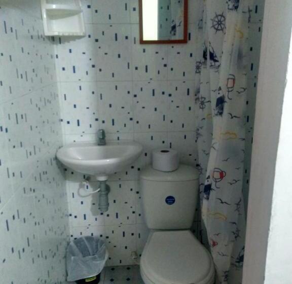 مسافرخانه Los De A Pie