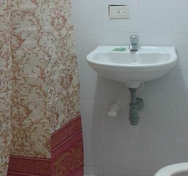 مسافرخانه Posada Lia