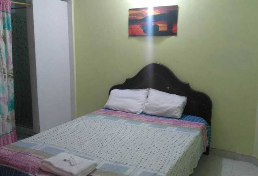 مسافرخانه Los De A Pie