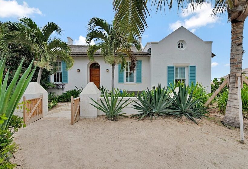 هتل Ambergris Cay Private Island All Inclusive   Pls Island Hopper Flight Included