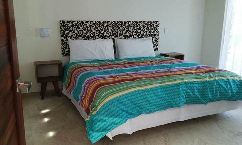 هتل Casa Mantarrayas