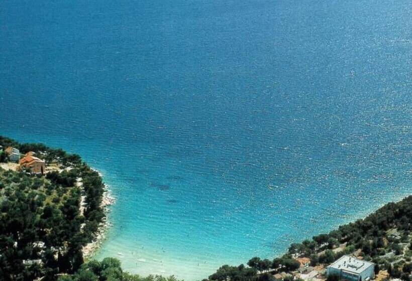 בית מלון כפרי Colentum Resort Murter