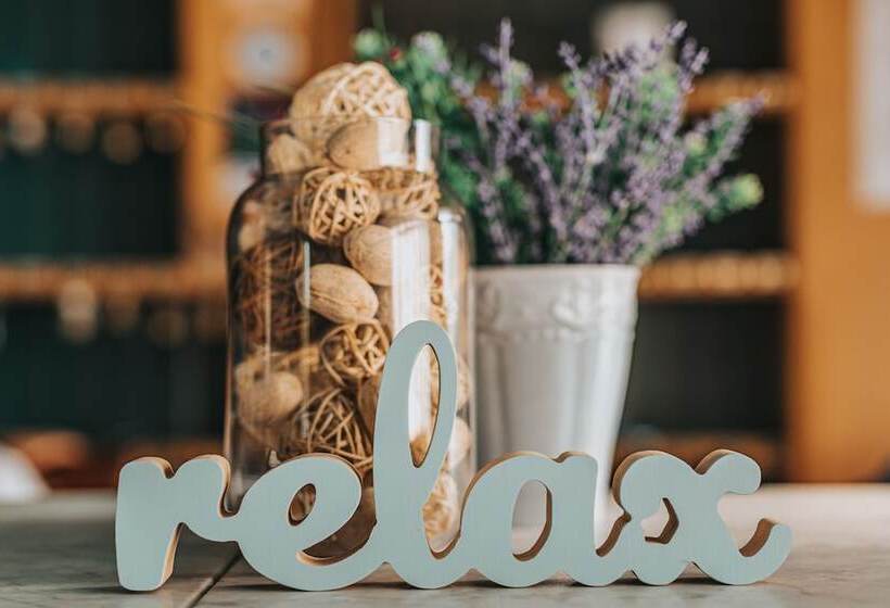 בית מלון כפרי Colentum Resort Murter