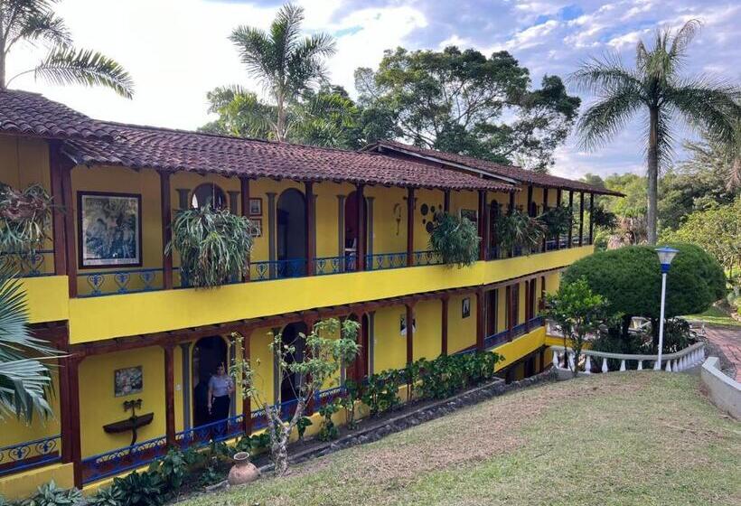 هتل Pueblito Cafetero