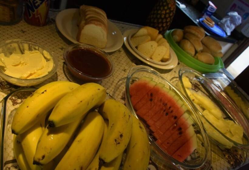 Пансион Lagoa Beach Hostel Búzios