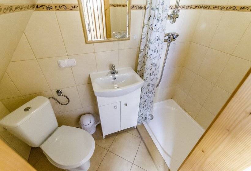 ベッドアンドブレックファースト Agroturystyka Sarenka